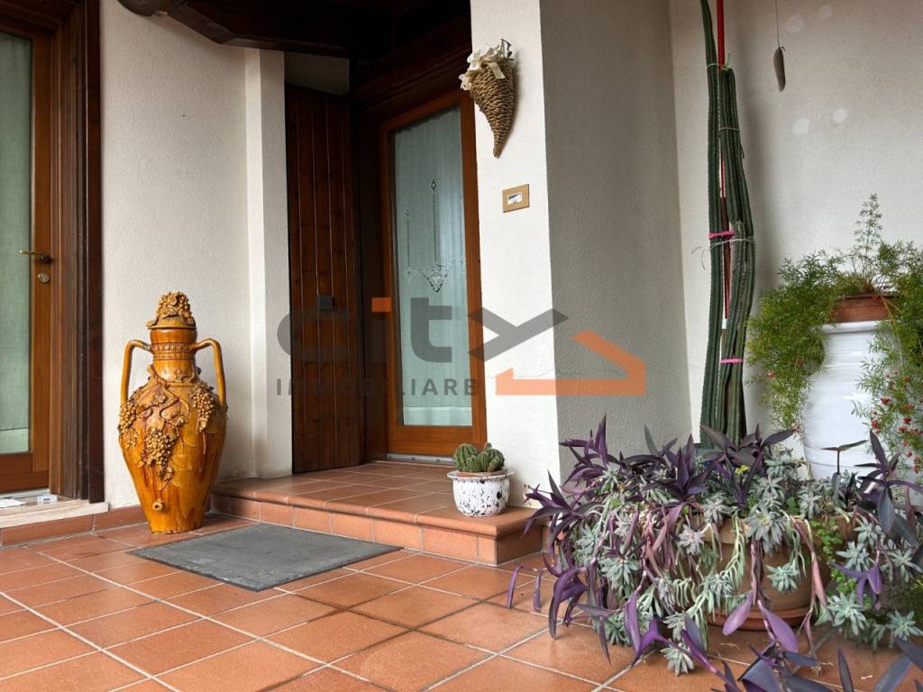 Casa indipendente a Pove del grappa in via Alte - Foto 2