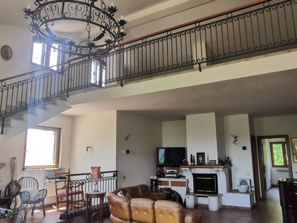 Villa a Montopoli di sabina in Via Caprareccia - Foto 3