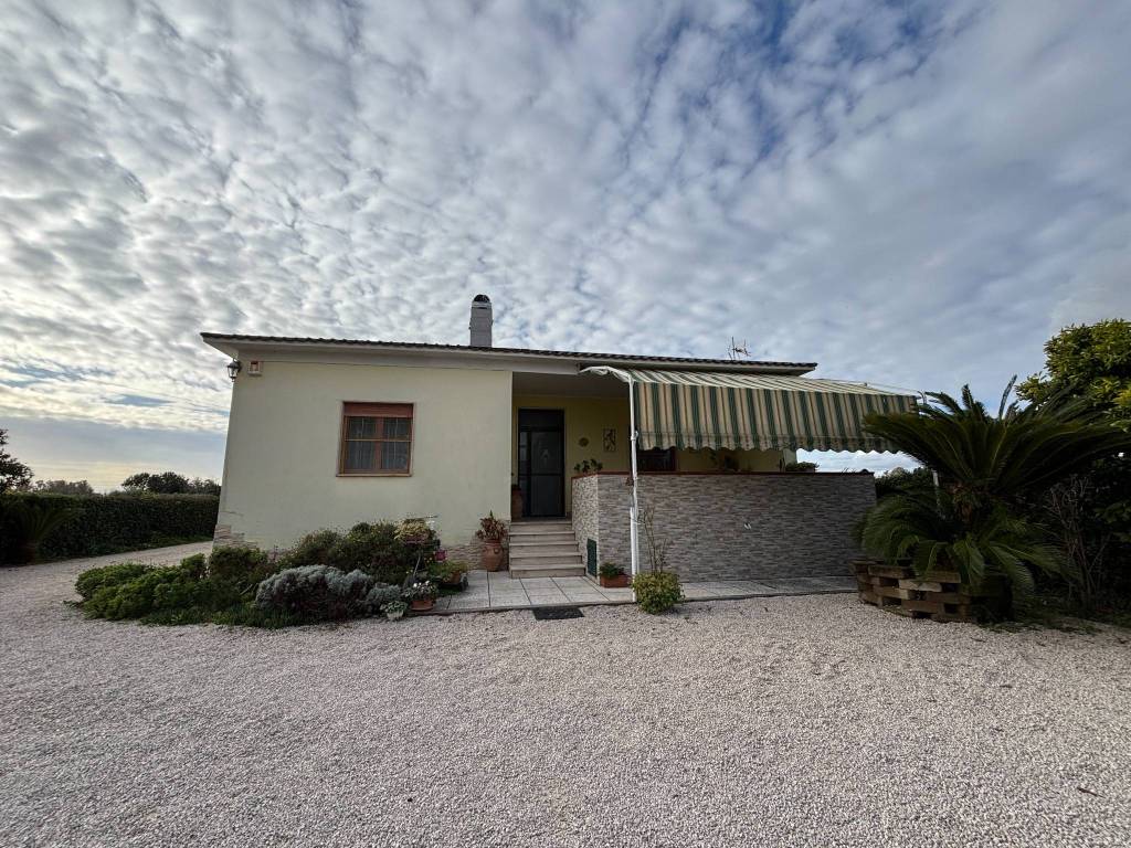 Casa indipendente a Latina in Strada Don Luca - Foto 2