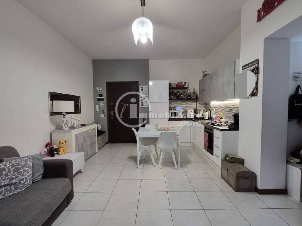 Appartamento a Corsico in Via Molinetto di Lorenteggio, 15 - Foto 4