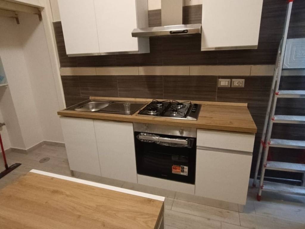 Appartamento a Casapulla in Via Enrico De Nicola - Foto 4