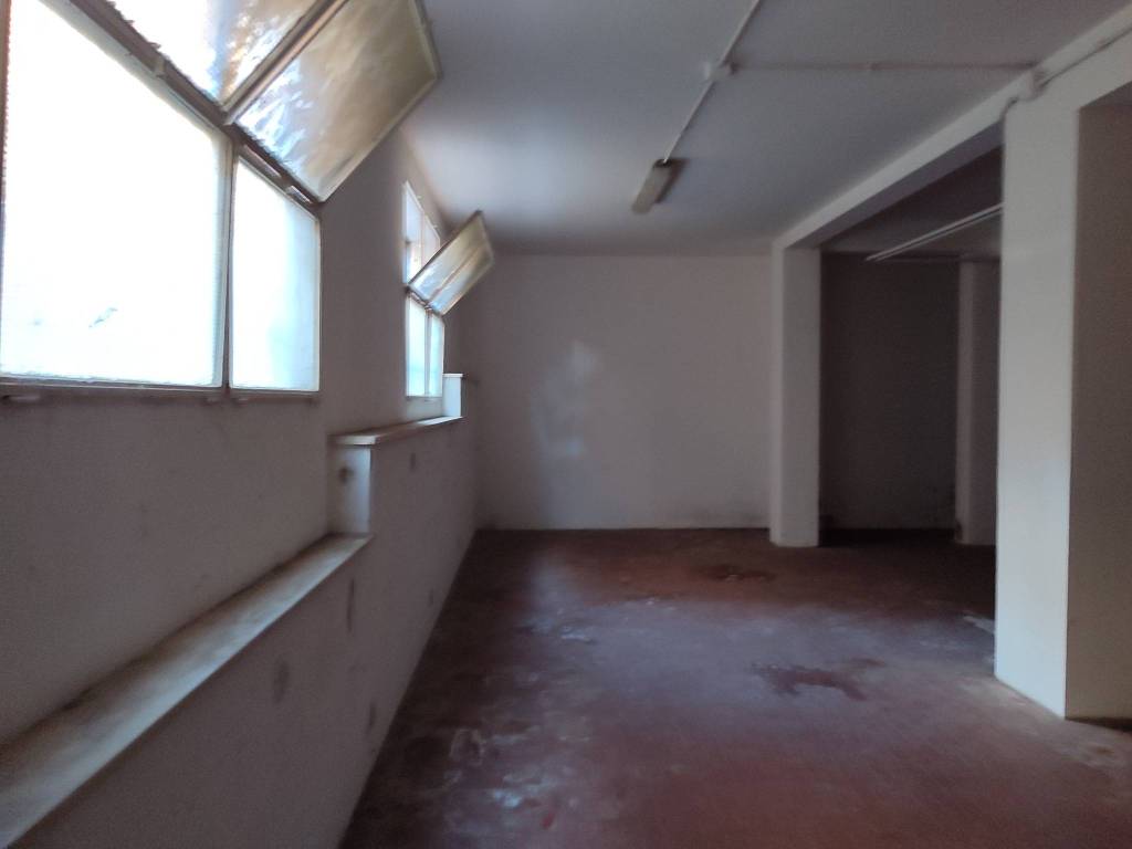 Box / garage a Guidonia montecelio in Via Monte Bianco, 100 - Foto 3