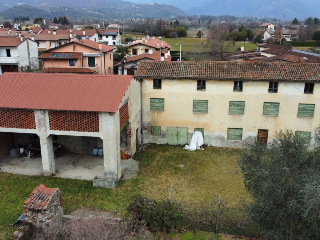 Rustico / casale a Bassano del grappa in Strada Melagrani - Foto 2