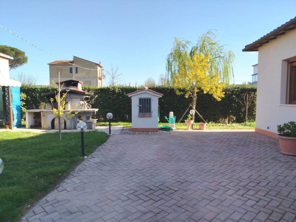 Villa a Castiglione del lago in Località Pineta - Foto 3