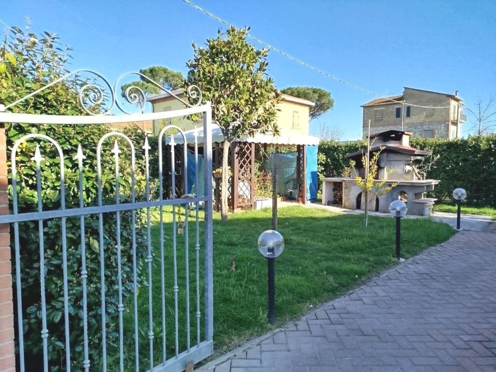 Villa a Castiglione del lago in Località Pineta - Foto 5