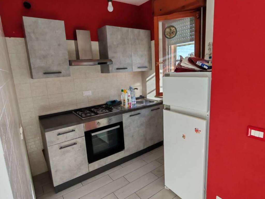 Appartamento a Pomezia in Viale delle Arti, 7 - Foto 2