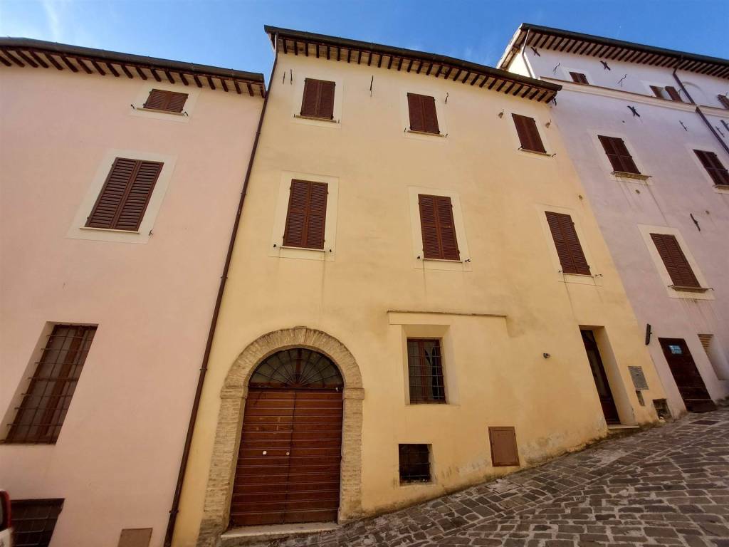 Appartamento a Nocera umbra in Via Tullio Pontani, 1 - Foto 3