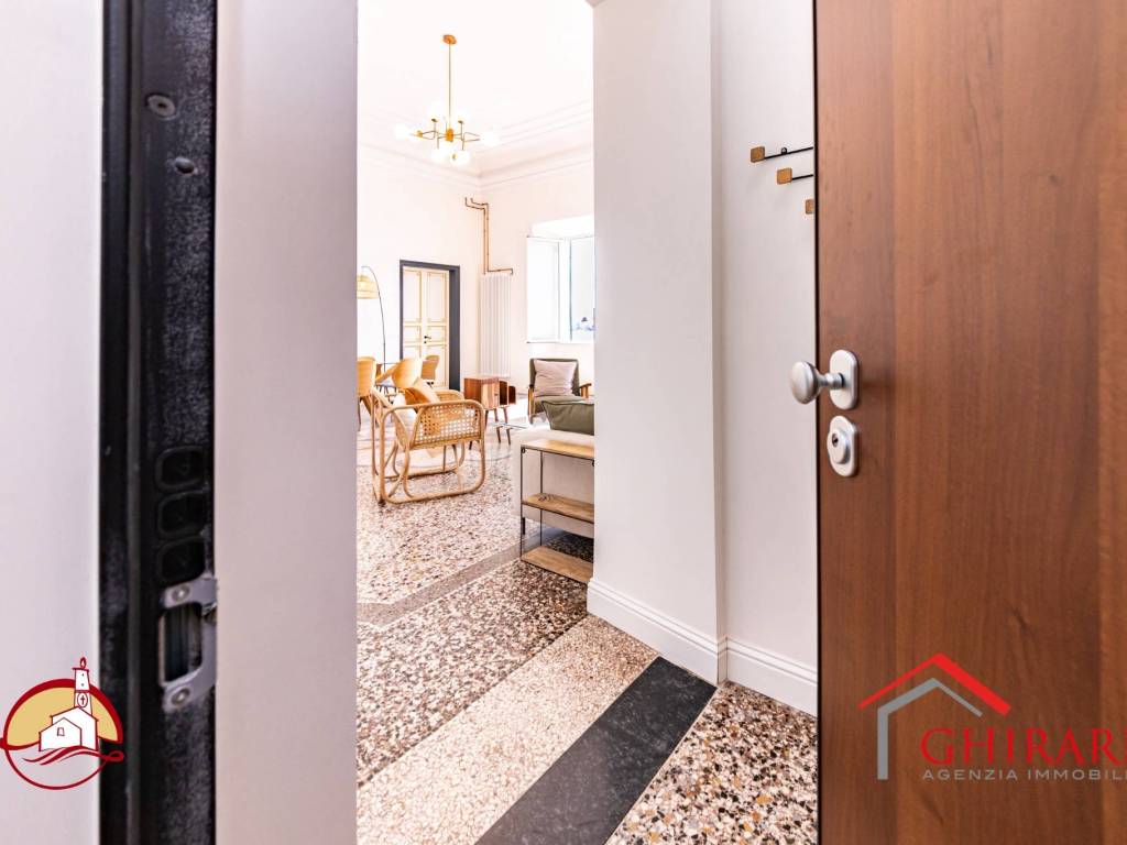 Appartamento a Genova in Piazza Giacomo della Chiesa, 3 - Foto 3