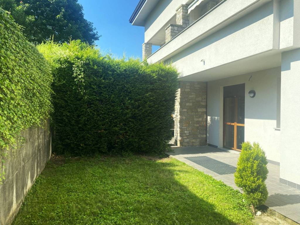 Appartamento a Cantù in Via Corinto - Foto 2