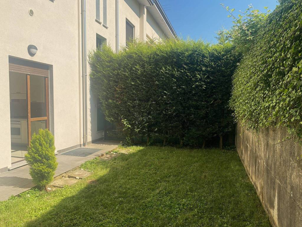 Appartamento a Cantù in Via Corinto - Foto 3