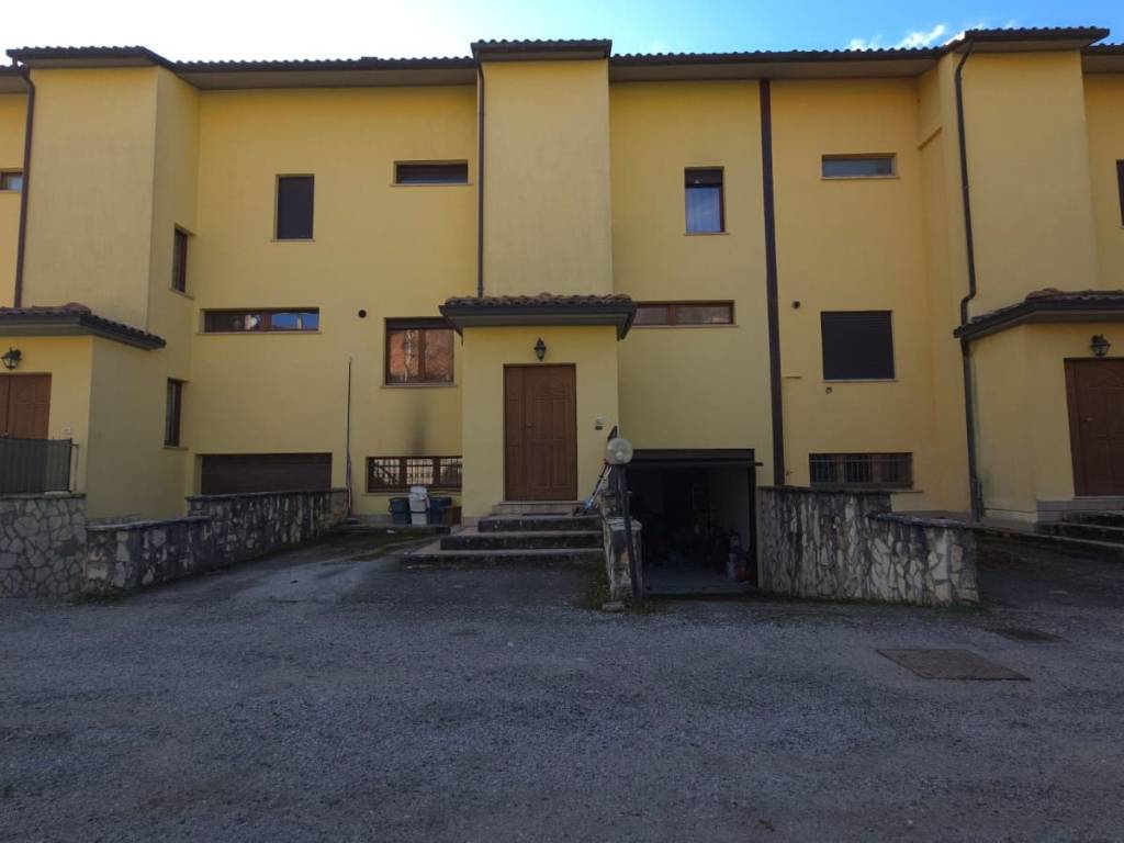 Villetta a schiera a L'aquila - Foto 4