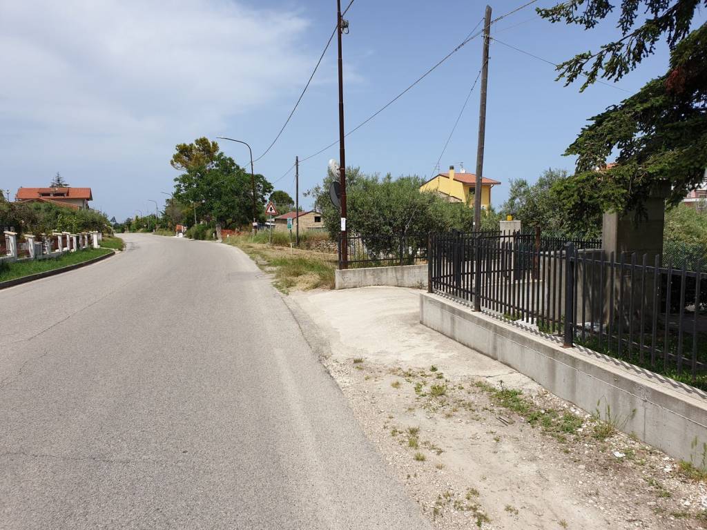 Terreno a Lanciano in Contrada Torre Sansone s.n.c - Foto 3