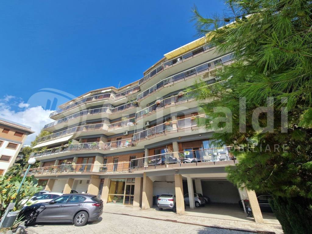 Appartamento a Messina in Via Nuova Panoramica dello stretto, 1020 - Foto 2
