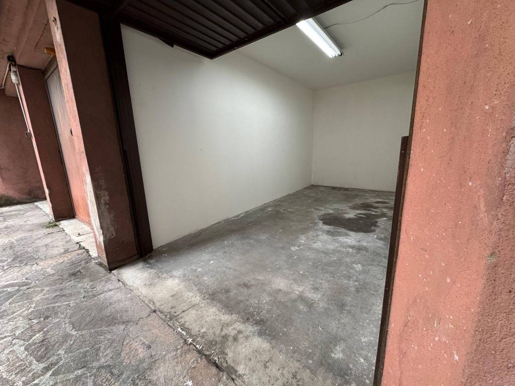 Box / garage a Verona in Via Goffredo Mameli, 10 - Foto 3