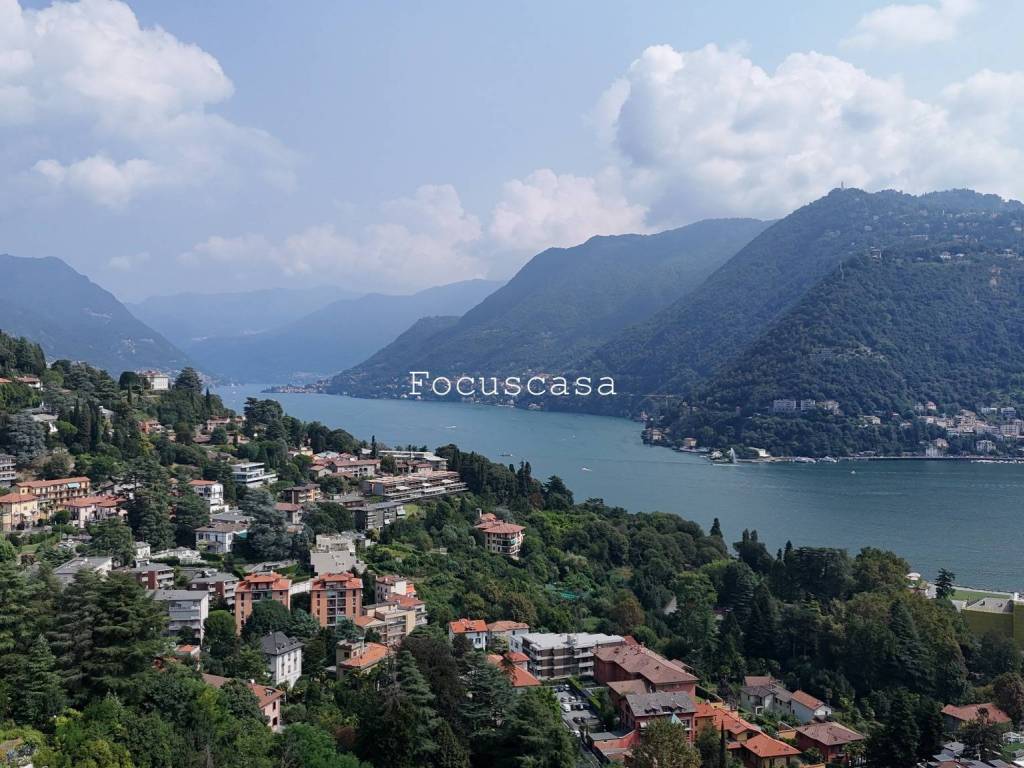 Appartamento a Como in Viale San Fermo della Battaglia, 9 - Foto 3