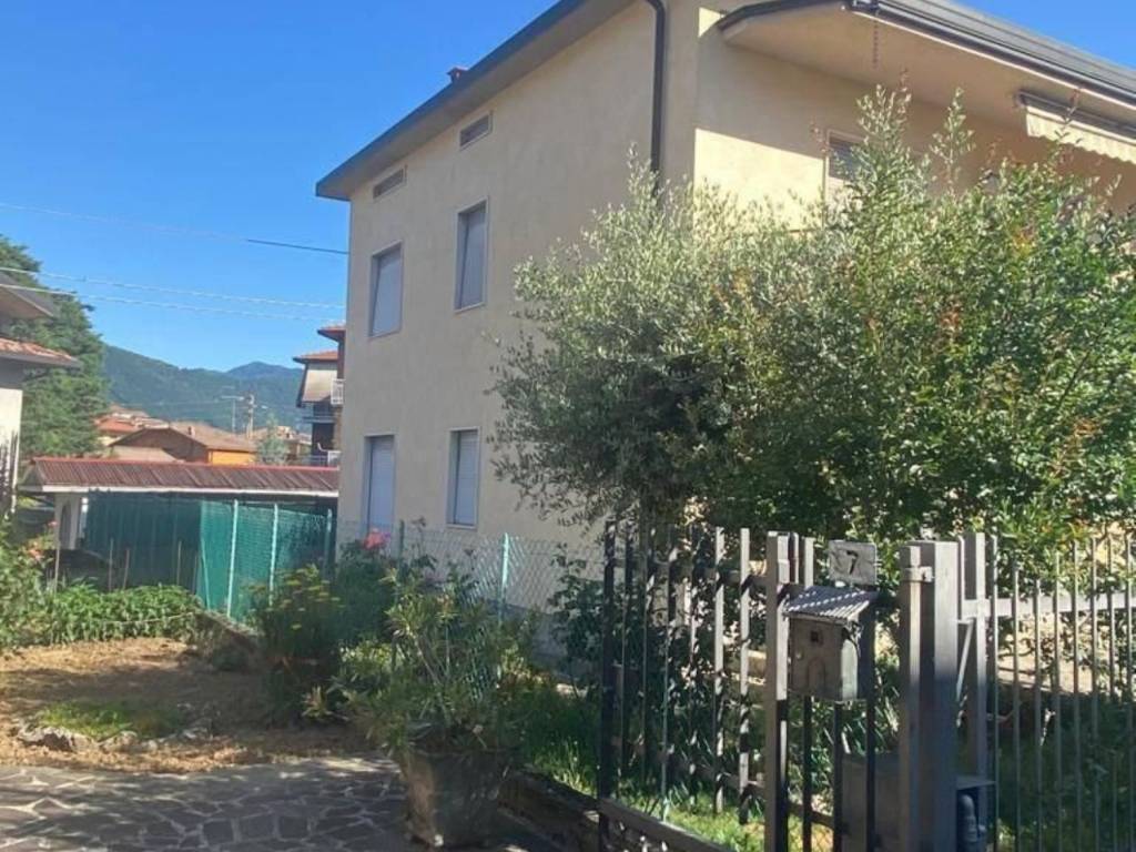 Villa a Scanzorosciate in Via G. Matteotti s.n.c - Foto 4