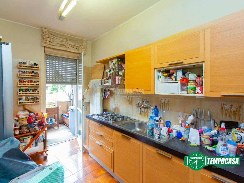 Appartamento a Castellanza in Via Col di Lana 17 - Foto 2