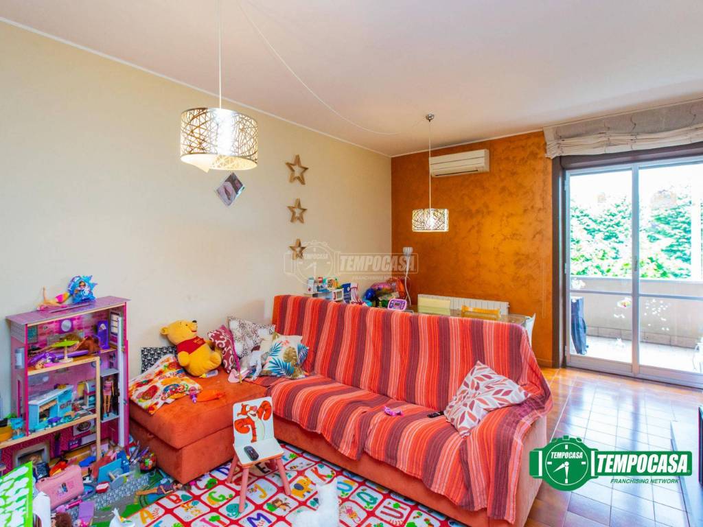 Appartamento a Castellanza in Via Col di Lana 17 - Foto 3