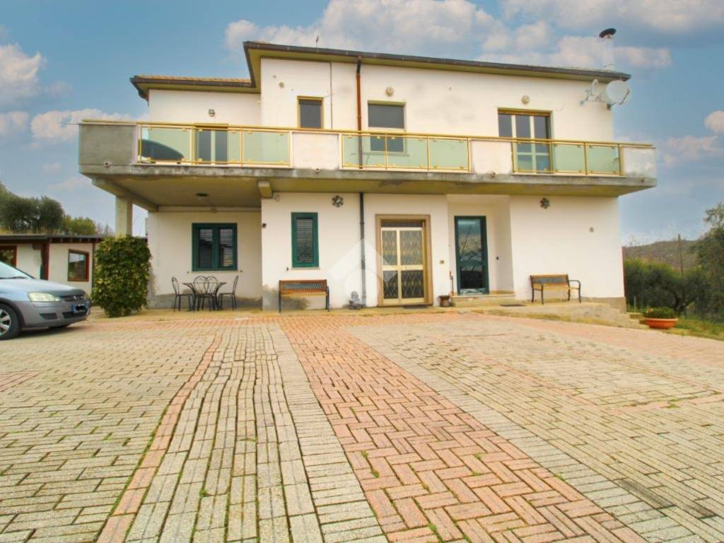 Casa indipendente a Tortoreto in Via cavatassi, 21 - Foto 2