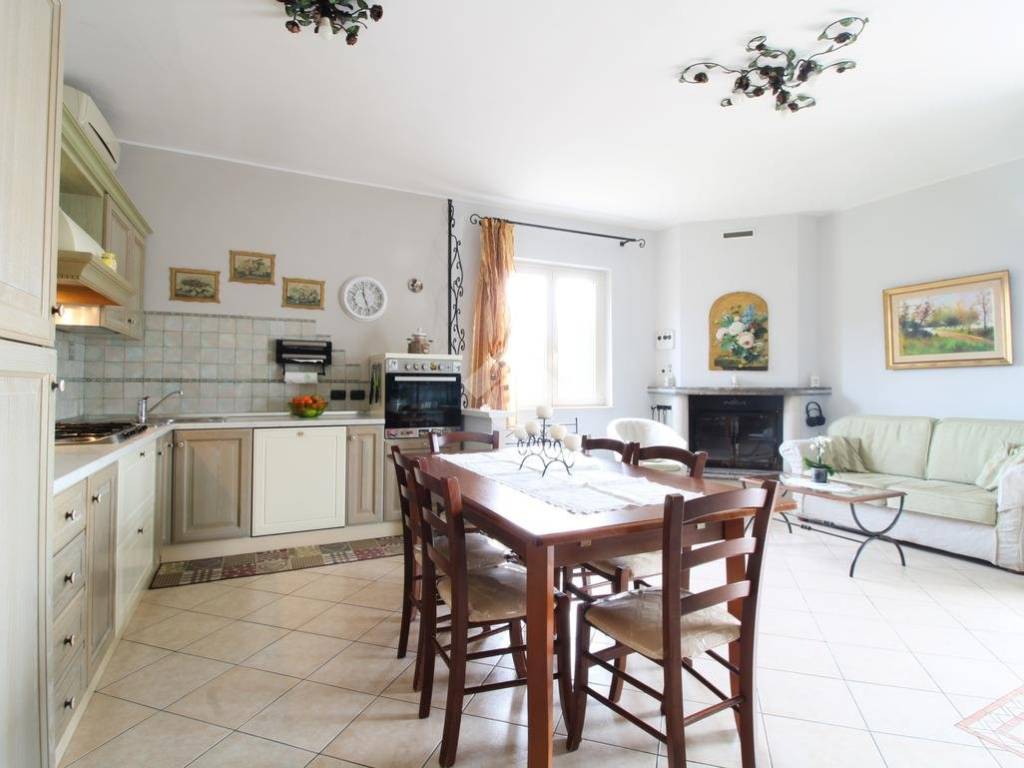 Casa indipendente a Tortoreto in Via cavatassi, 21 - Foto 3