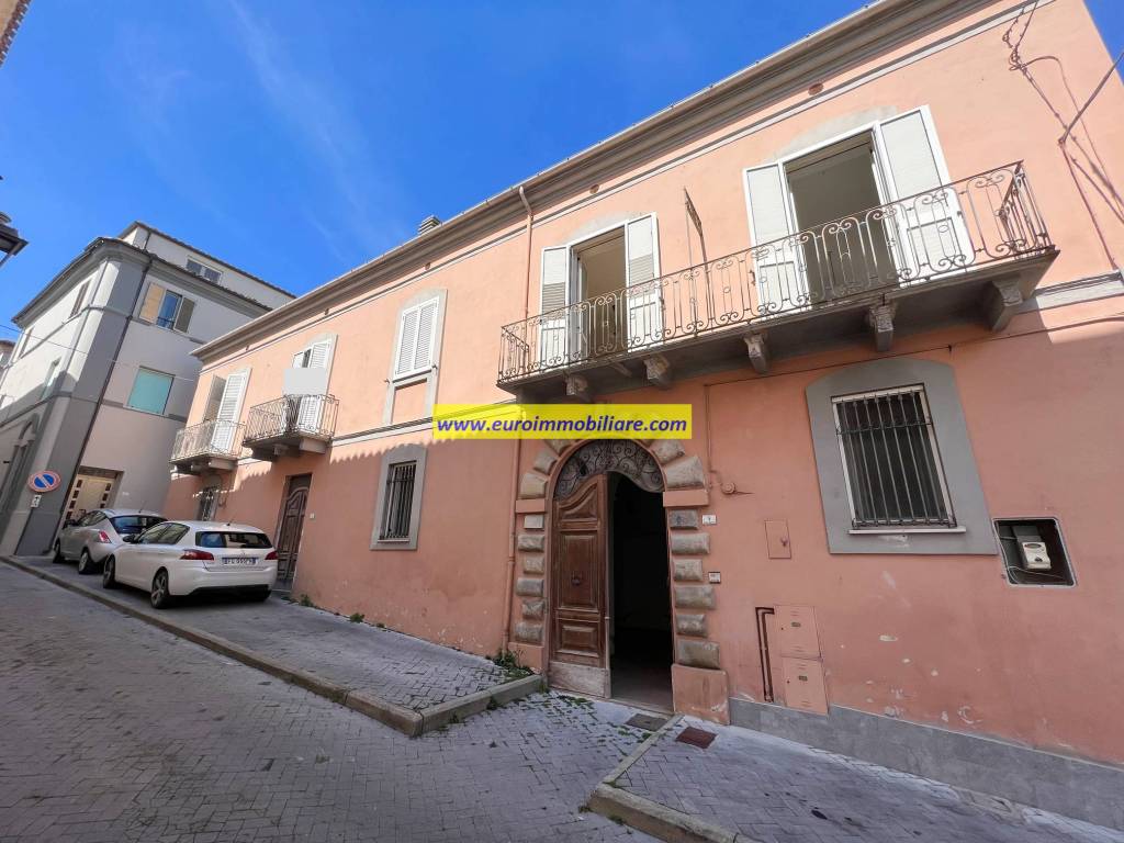 Villa a Castilenti in Via Roma, 2 - Foto 2