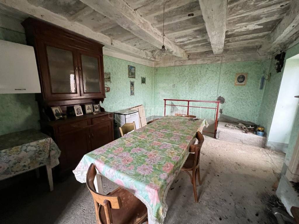 Appartamento a Agra in Via Marconi 10 - Foto 2