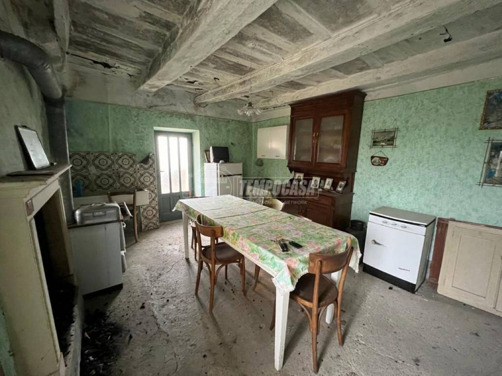 Appartamento a Agra in Via Marconi 10 - Foto 3