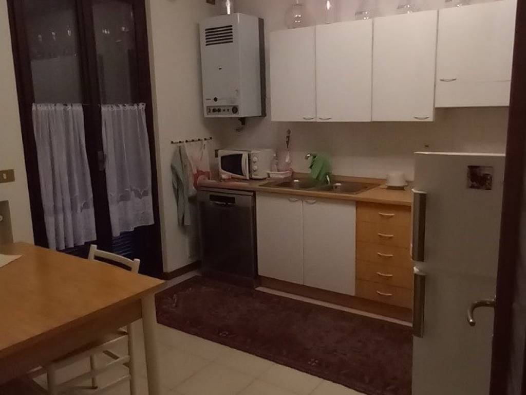 Appartamento a Castiglione delle stiviere in Via Giovanni Chiassi, 80 - Foto 2