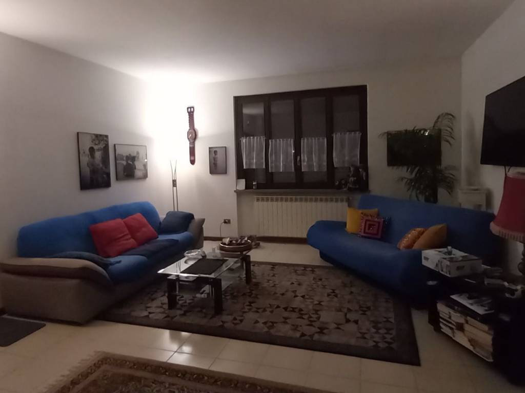 Appartamento a Castiglione delle stiviere in Via Giovanni Chiassi, 80 - Foto 3