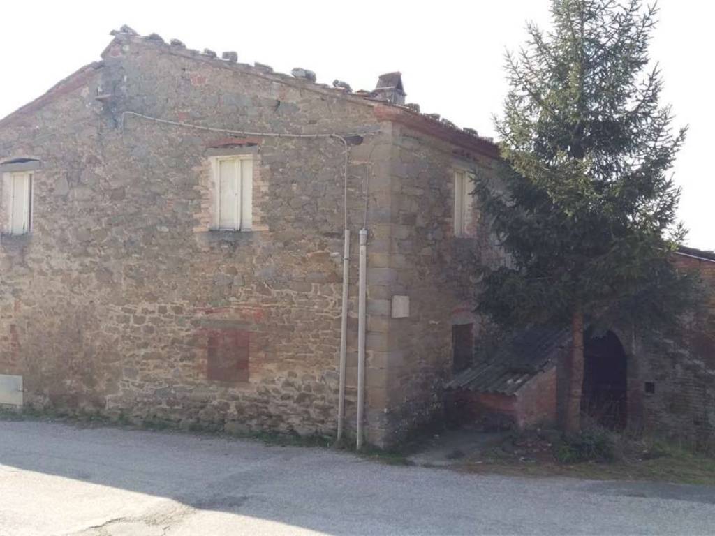 Rustico / casale a Tuoro sul trasimeno in Via Palazzo - Foto 2