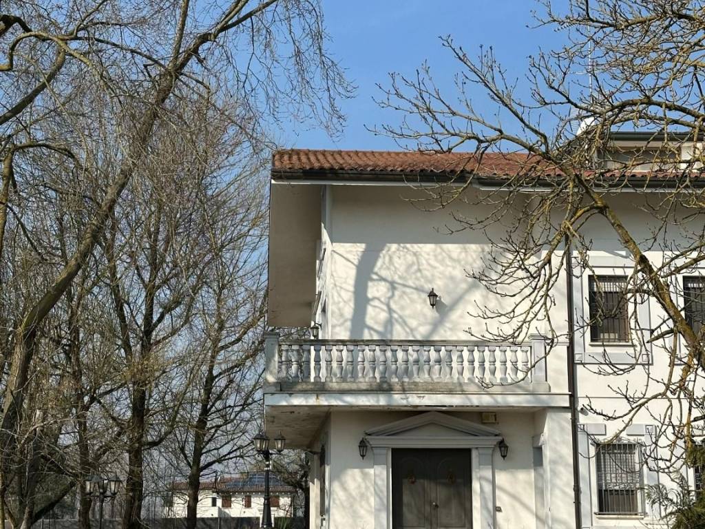 Villa a Cento in Via dei Tigli - Foto 2