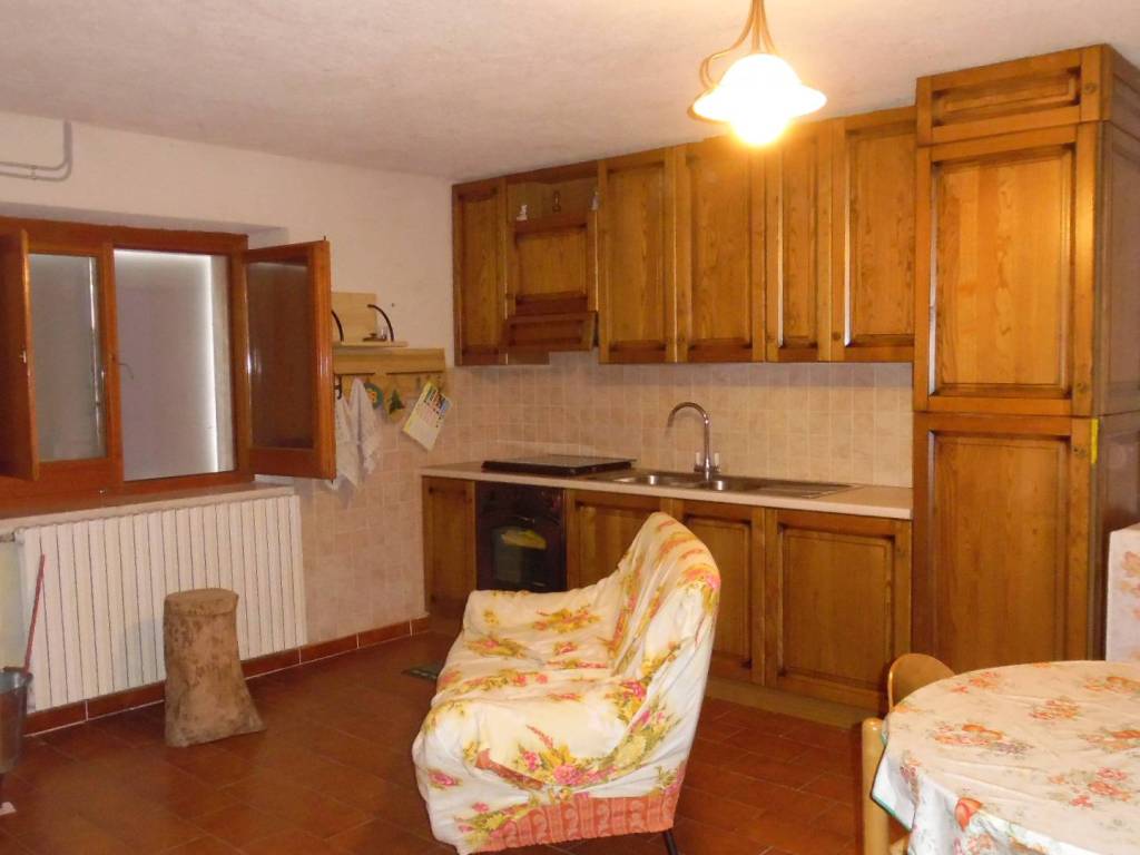 Casa indipendente a Torella dei lombardi in Contrada Scamurci - Foto 5