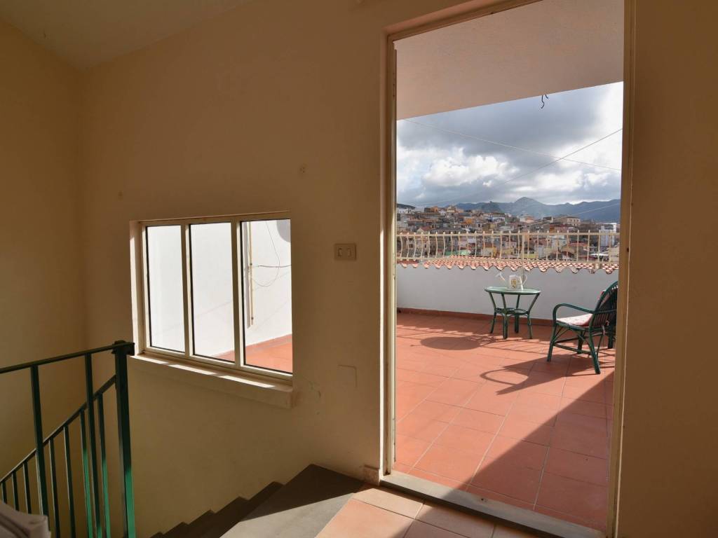 Villa a Cuglieri in Via Domenico Azuni - Foto 4