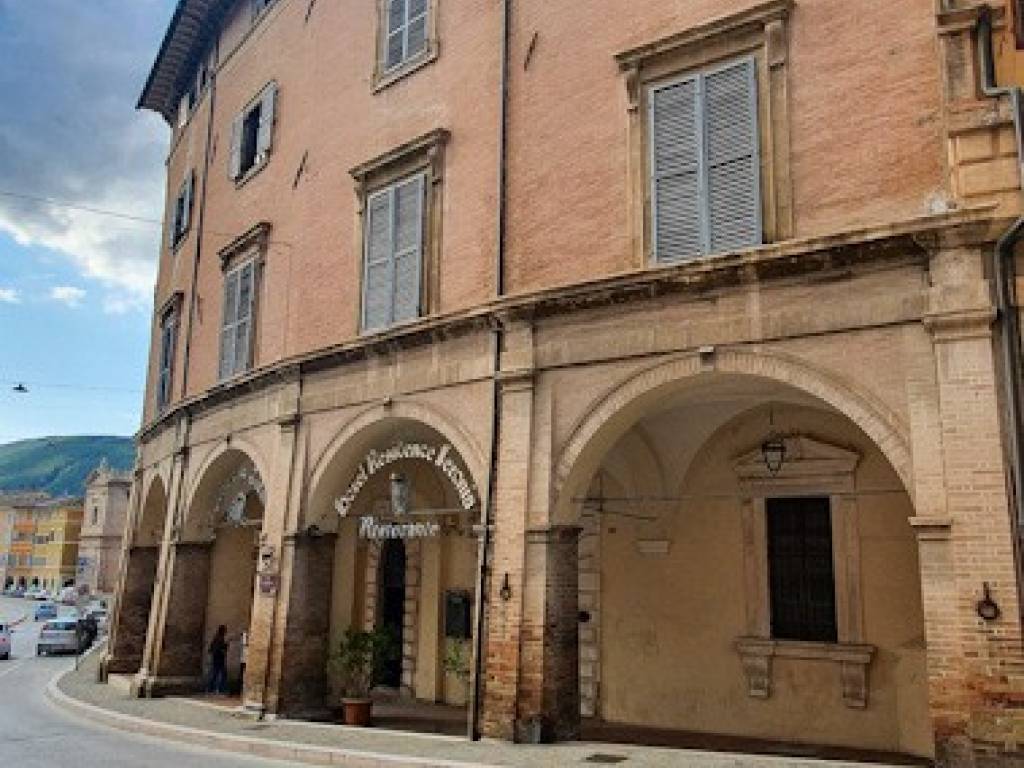 Palazzo / stabile a San severino marche in Piazza del Popolo - Foto 2