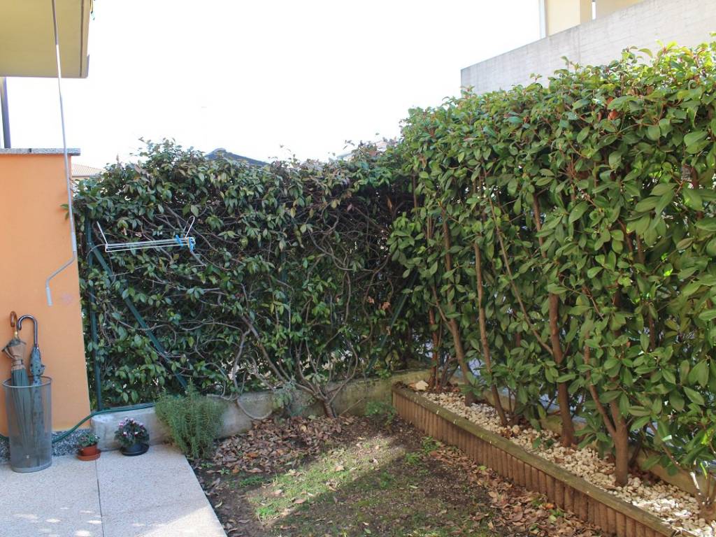 Appartamento a Grandate in Via Madonna della Noce - Foto 5