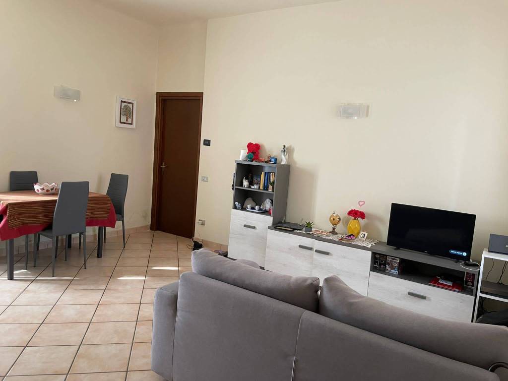 Appartamento a Saronno in Via Varese - Foto 2