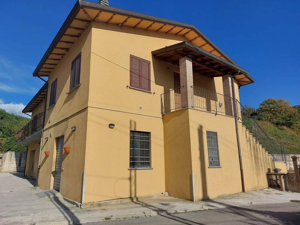 Casa indipendente a Nocera umbra - Foto 4