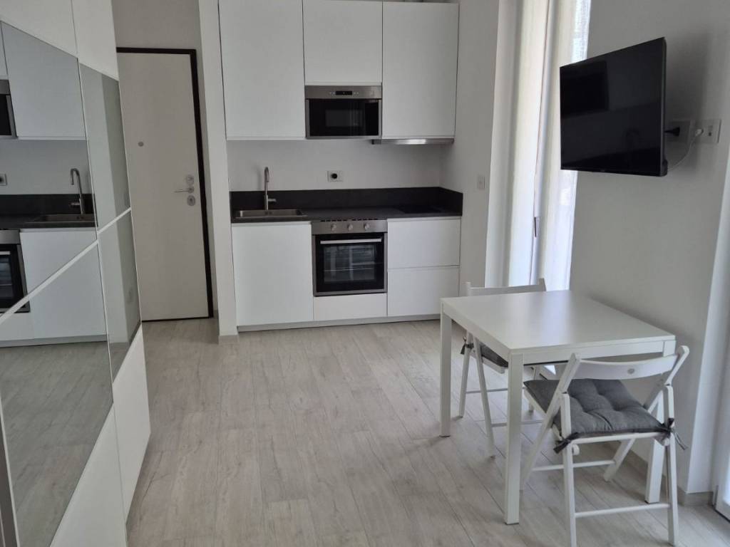 Appartamento a Saronno in Via Cesare Miola, 1 - Foto 2