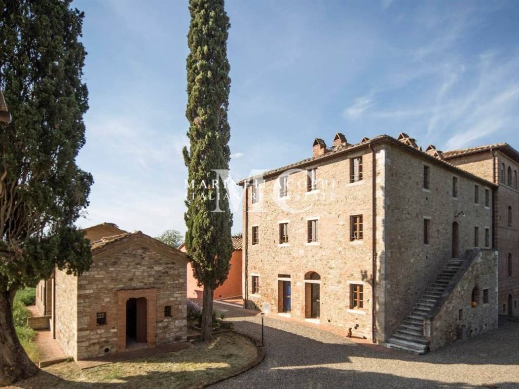 Villa a Castelnuovo berardenga in Strada Statale Val d'Ambra - Foto 2