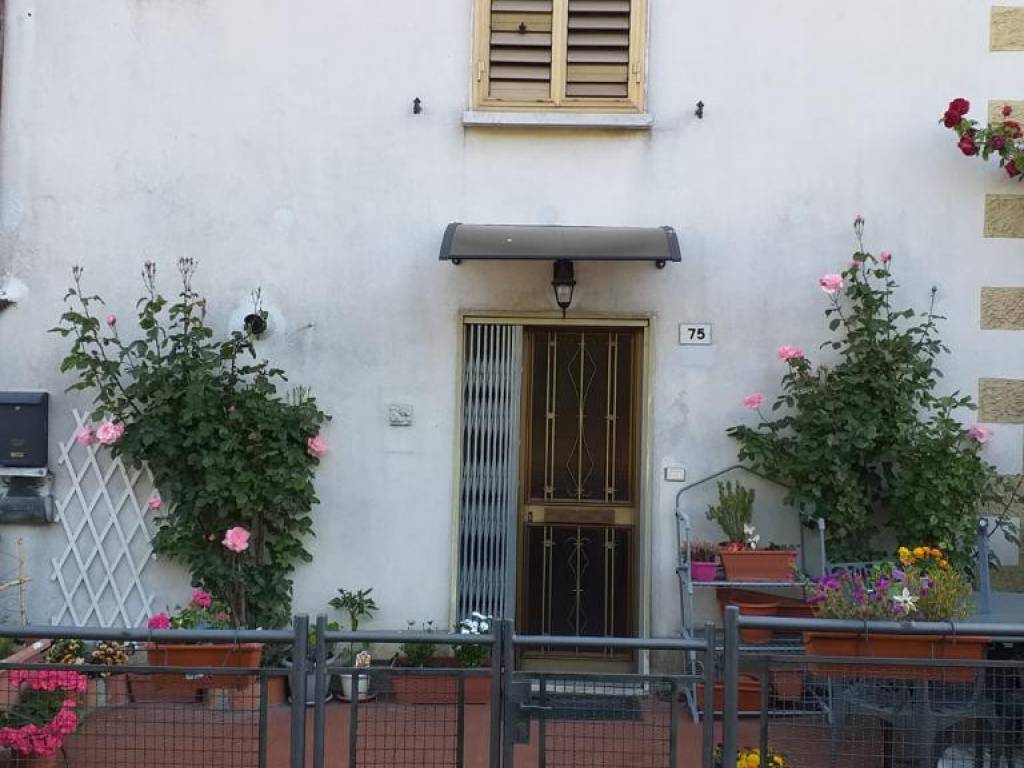 Casa indipendente a Castiglione dei pepoli in Via Toscana, 75 - Foto 2