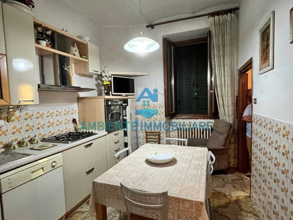 Casa indipendente a Arezzo in Via Vittorio Veneto - Foto 3