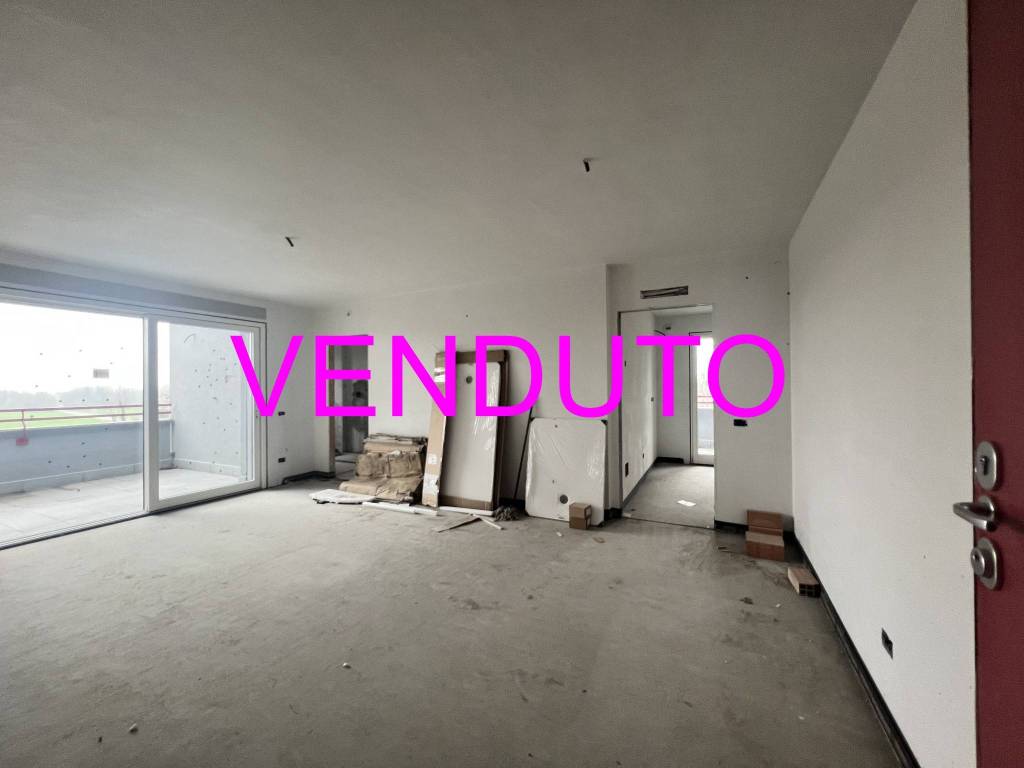 Appartamento a Caronno pertusella in Via Tagliamento - Foto 2