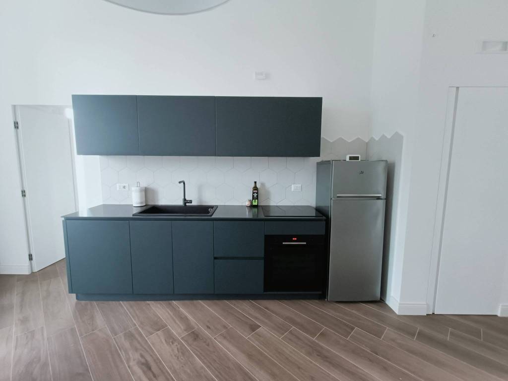 Appartamento a Salerno in Piazza Matteo Luciani - Foto 4