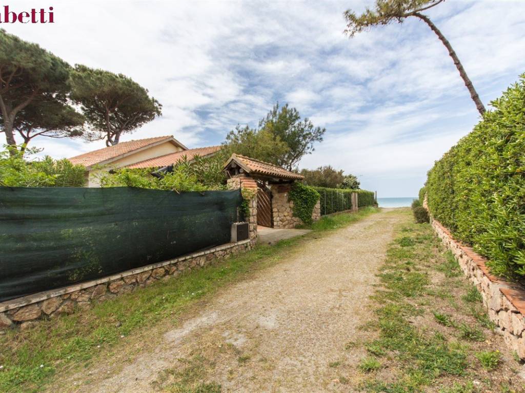 Villa a Orbetello in Strada Provinciale Giannella, 36 - Foto 2