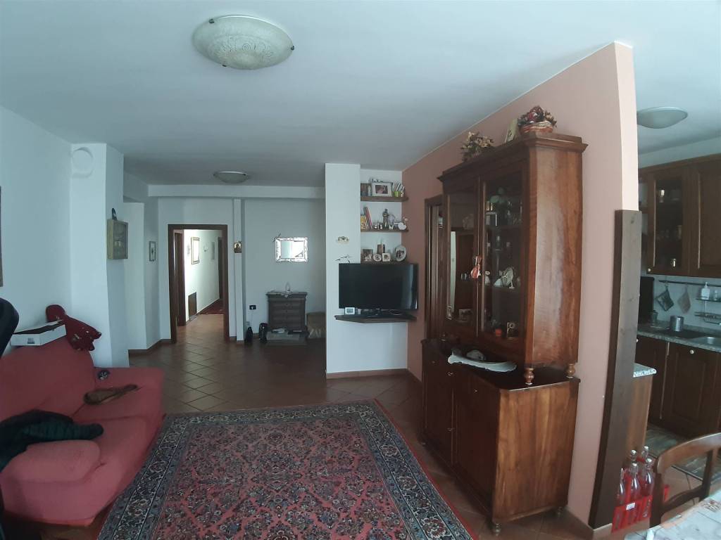 Appartamento a Nocera umbra in Piazza Umberto I - Foto 4