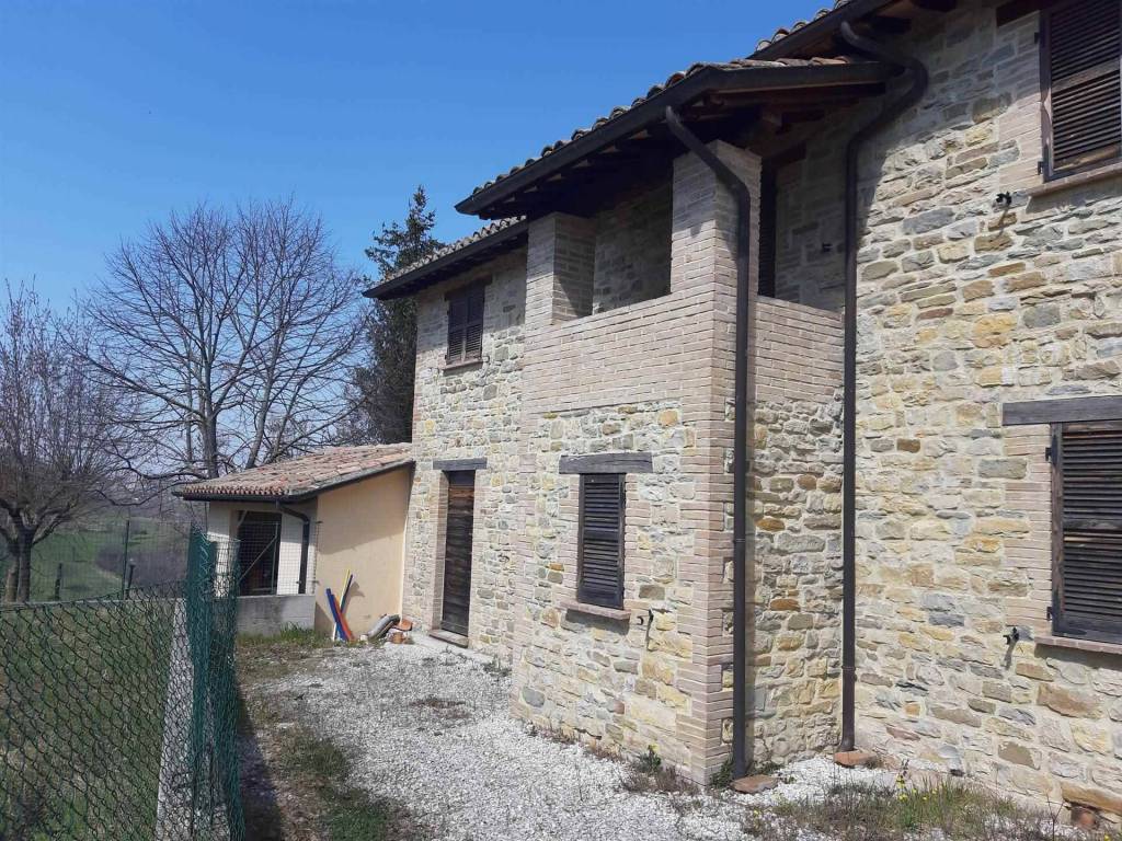 Casa indipendente a Nocera umbra in Via Pertana - Foto 3