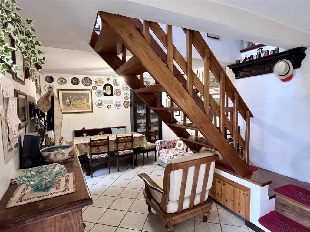 Casa indipendente a Vernio - Foto 2