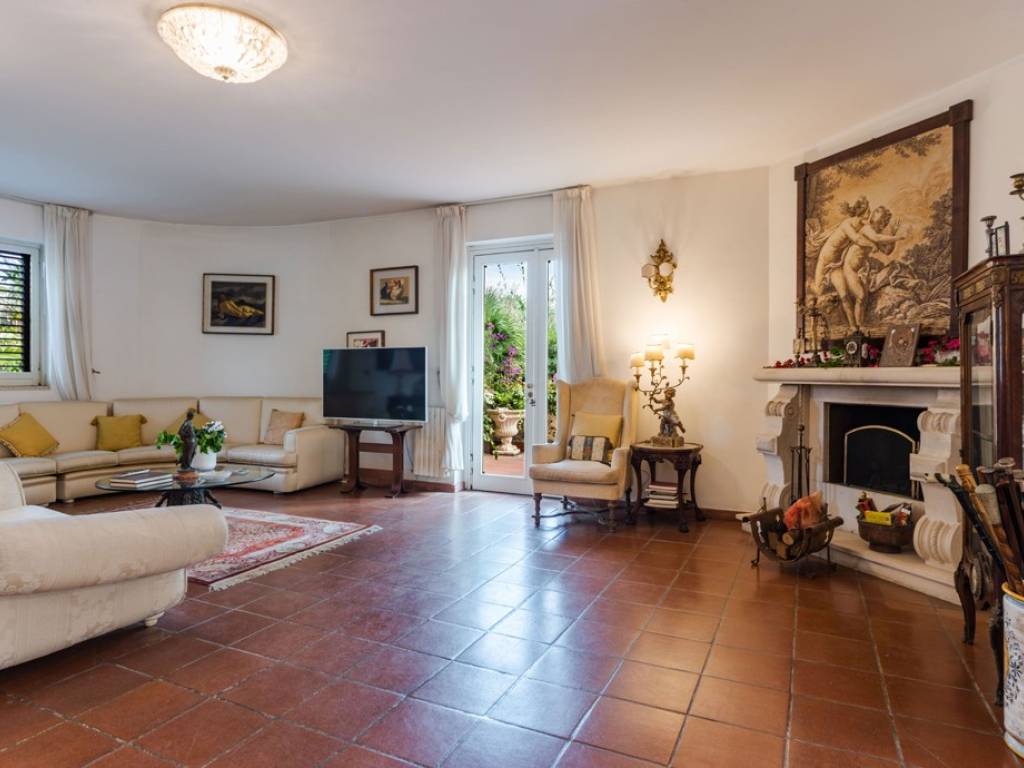 Villa a Aci castello in Via Antonello da Messina, 85 - Foto 3