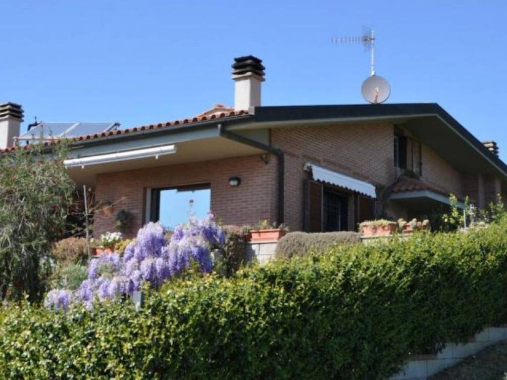 Villa a Follonica in Via Aldo Moro, 23 - Foto 3