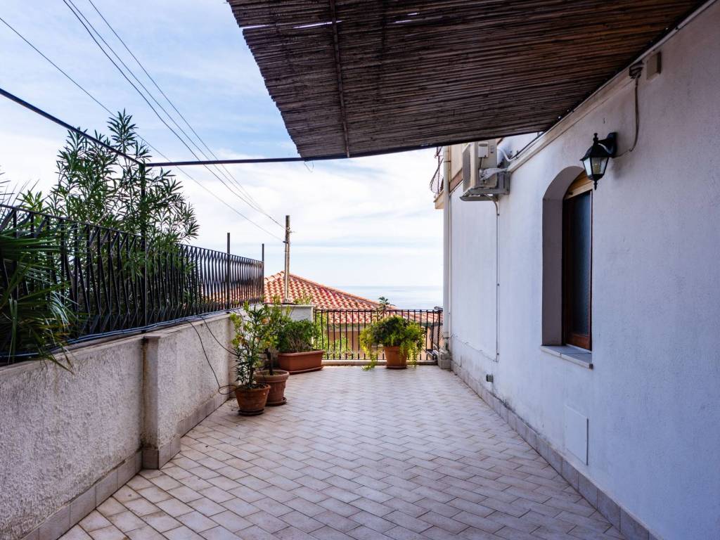 Appartamento a Taormina in Via Gaetano Martino, 10 - Foto 3